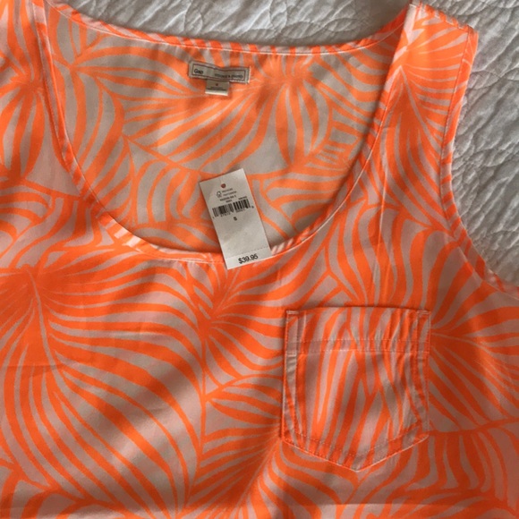 Gap sleeveless float tank - Picture 2 of 2